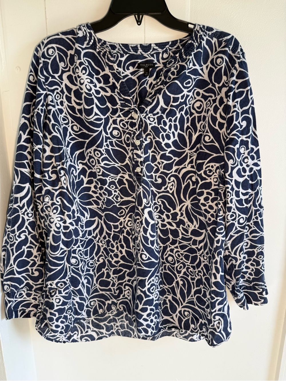 Talbots 100% Linen Navy and White Floral Henley Tunic Top